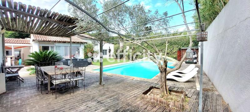 Villa - 180 m² - 7 pièces
