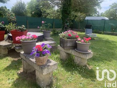 Maison - 219 m² - 9 pièces