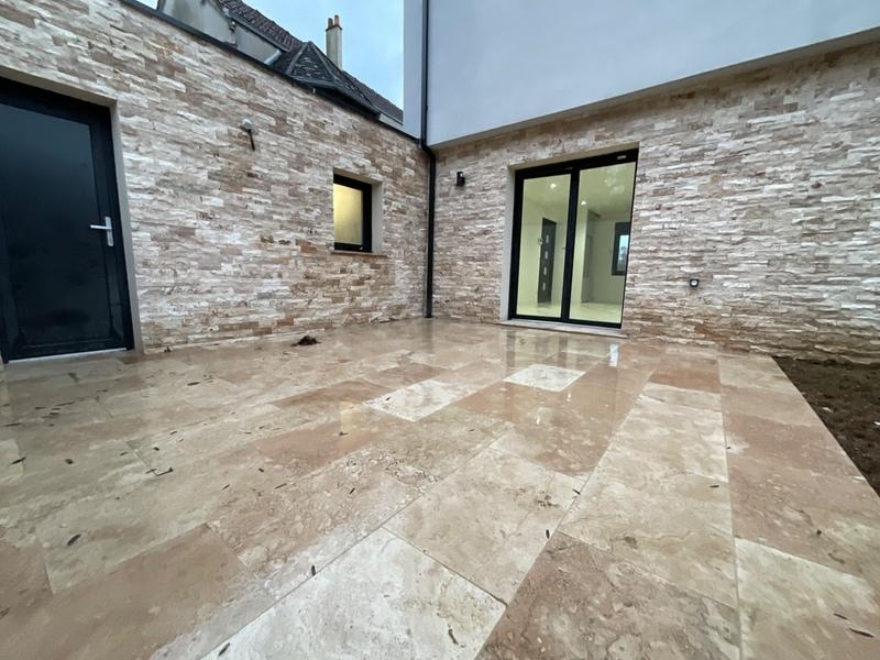 Maison - 111 m² - 5 pièces