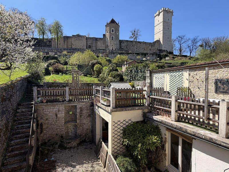 Maison - 149 m² - 6 pièces