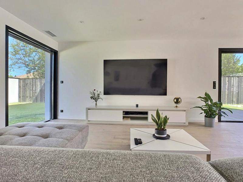 Maison - 200 m² - 7 pièces