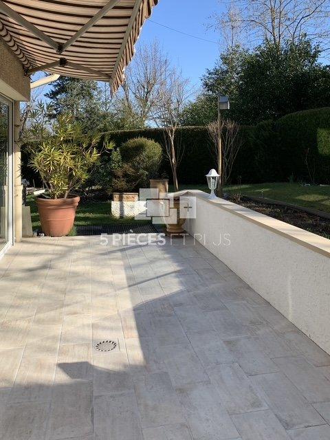 Maison - 101 m² - 5 pièces