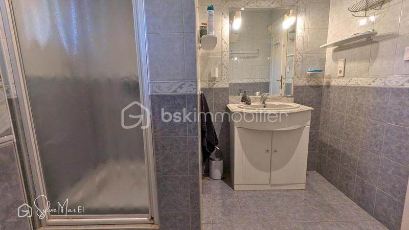 Maison - 300 m² - 6 pièces