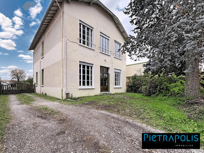 Maison ancienne - 178 m² - 7 pièces