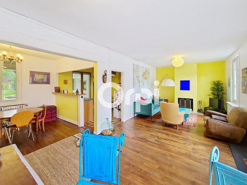 Maison - 137 m² - 5 pièces