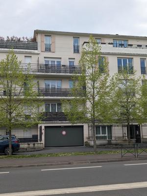 Parking / Garage - 180 m²