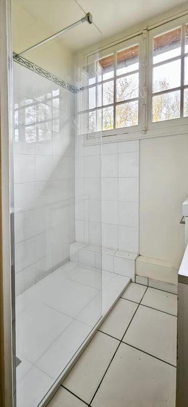 Maison - 220 m² - 9 pièces