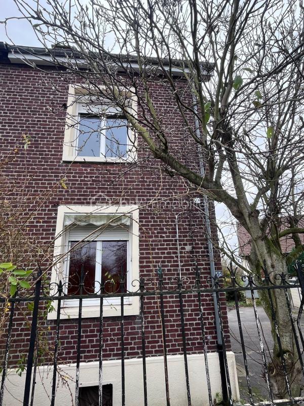 Maison - 100 m² - 6 pièces