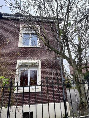 Maison - 100 m² - 6 pièces