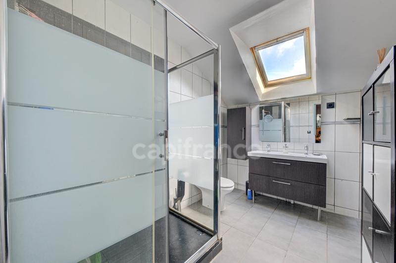 Maison - 106 m² - 5 pièces