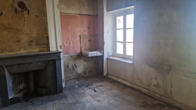 Maison - 230 m² - 11 pièces