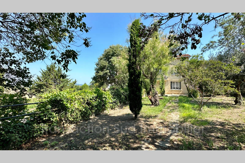 Maison - 231 m² - 8 pièces