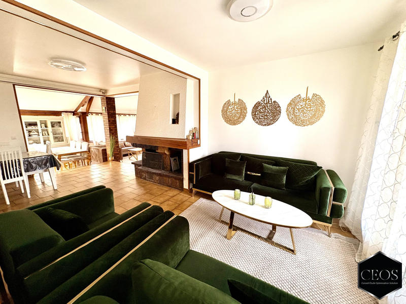 Maison - 210 m² - 8 pièces