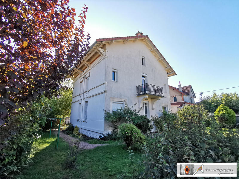 Maison ancienne - 177 m² - 7 pièces