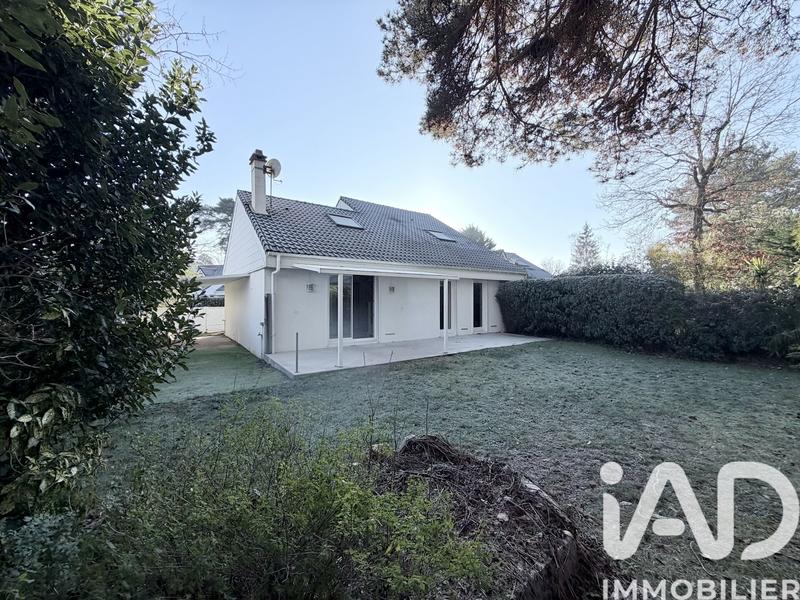 Maison - 140 m² - 7 pièces