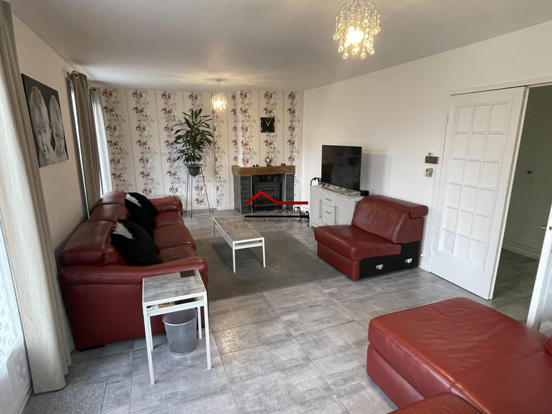 Maison - 317 m² - 11 pièces