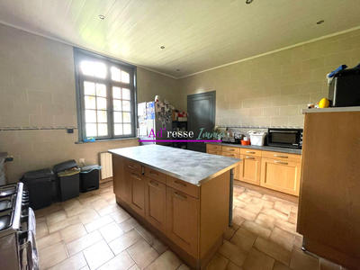 Maison - 180 m² - 6 pièces