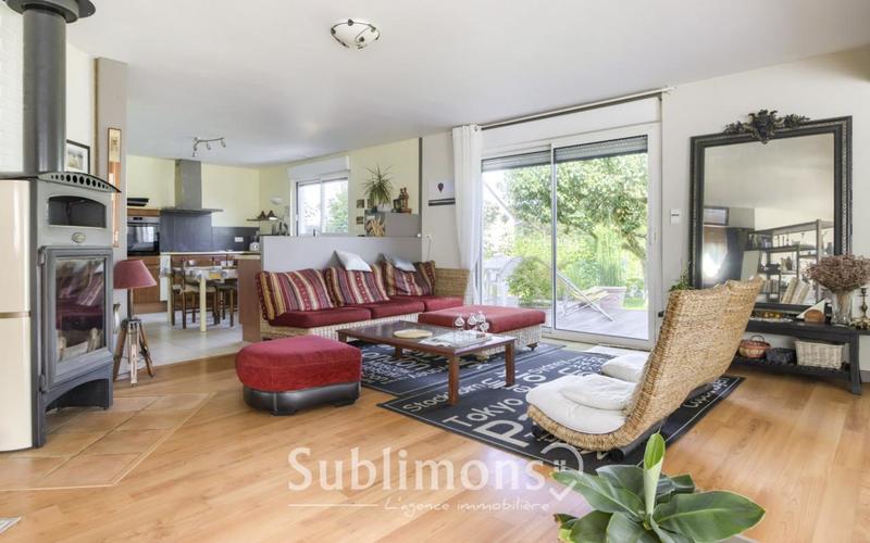 Maison - 179 m² - 5 pièces