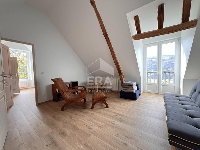 Maison - 125 m² - 7 pièces