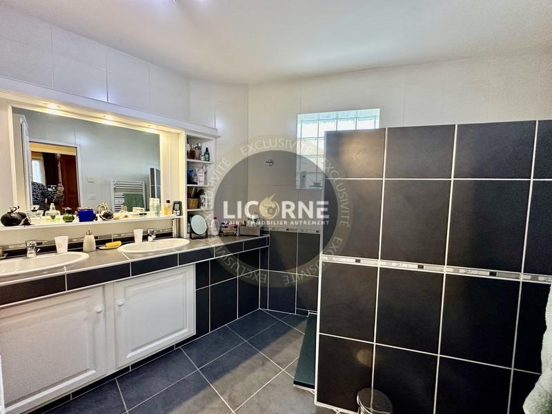 Appartement - 89 m² - 3 pièces