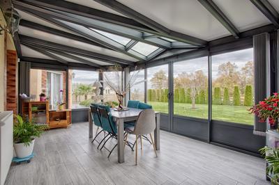 Villa - 193 m² - 9 pièces