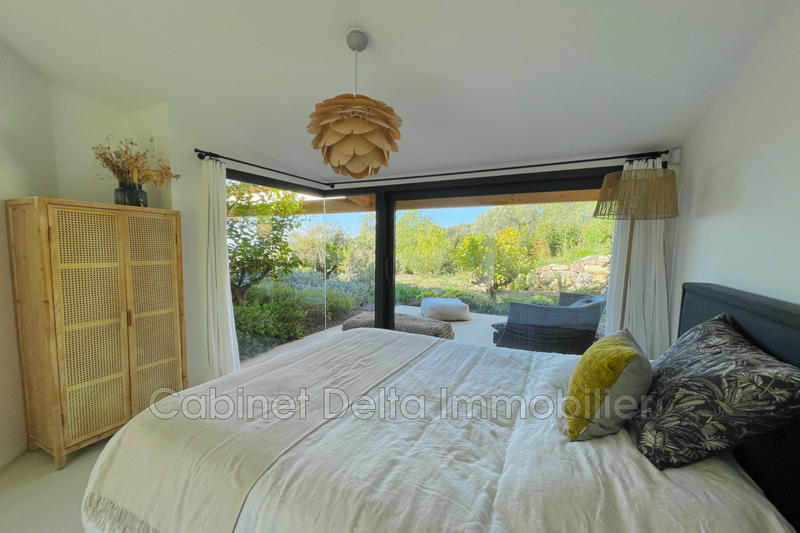 Villa - 280 m² - 5 pièces