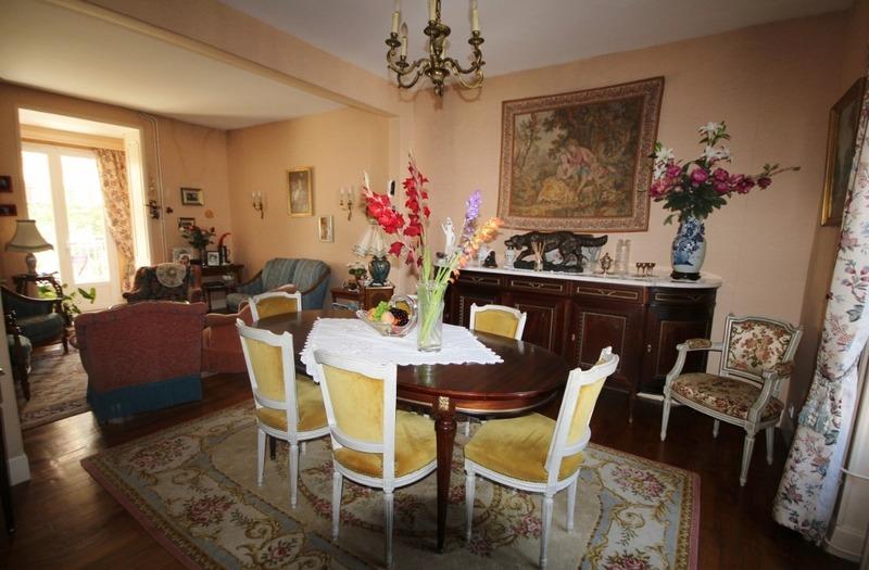 Maison - 145 m² - 9 pièces