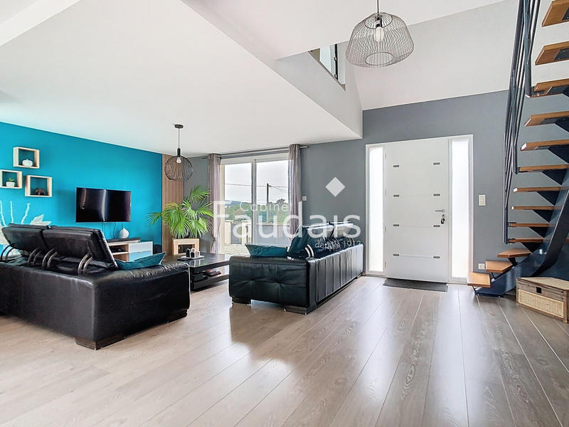 Maison - 141 m² - 6 pièces