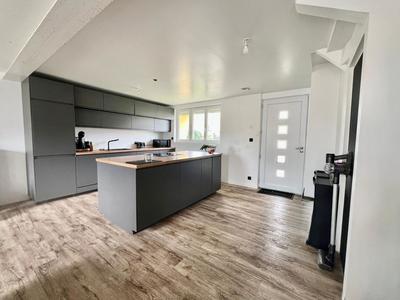 Maison - 145 m² - 5 pièces