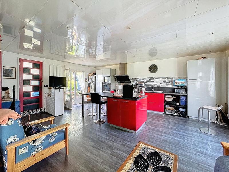 Maison - 85 m² - 5 pièces