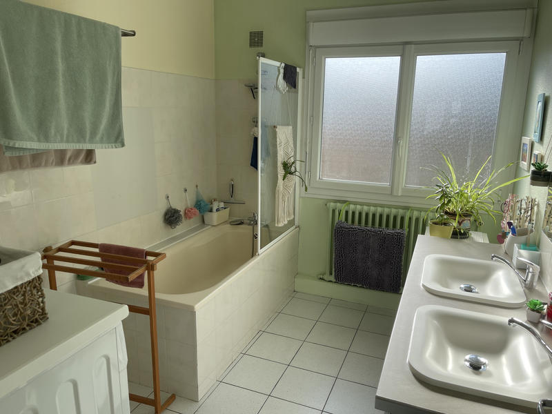 Maison - 152 m² - 7 pièces