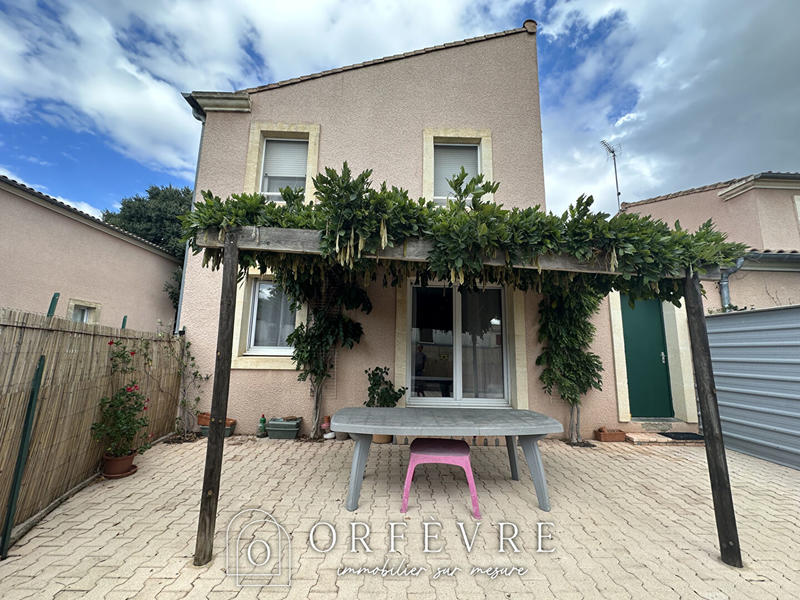 Maison - 90 m² - 4 pièces