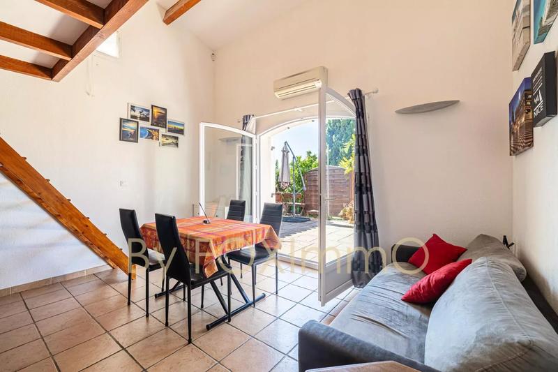 Villa - 225 m² - 6 pièces