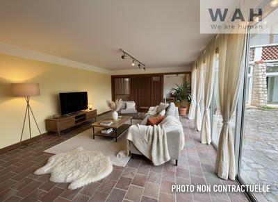 Maison - 276 m² - 8 pièces