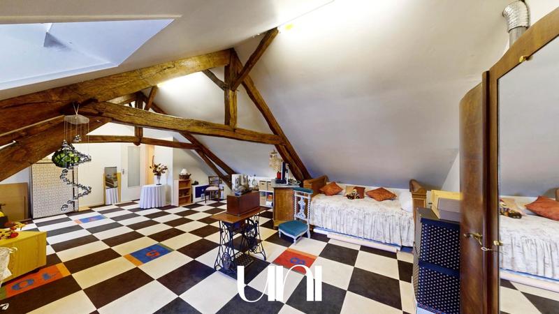 Maison - 400 m² - 7 pièces