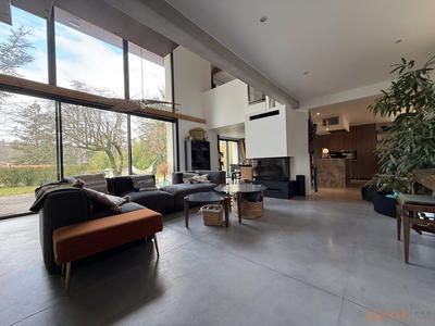 Maison contemporaine - 183 m² - 7 pièces