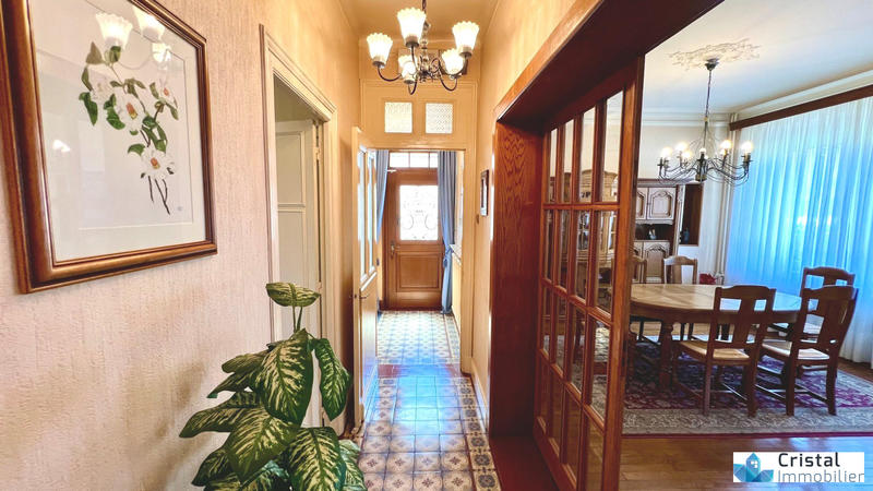 Maison - 177 m² - 8 pièces