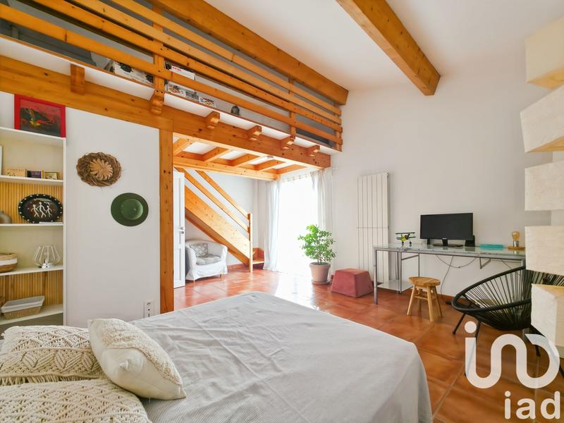 Maison - 299 m² - 9 pièces