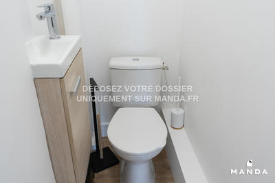 Chambre - 9 m² - 6 pièces