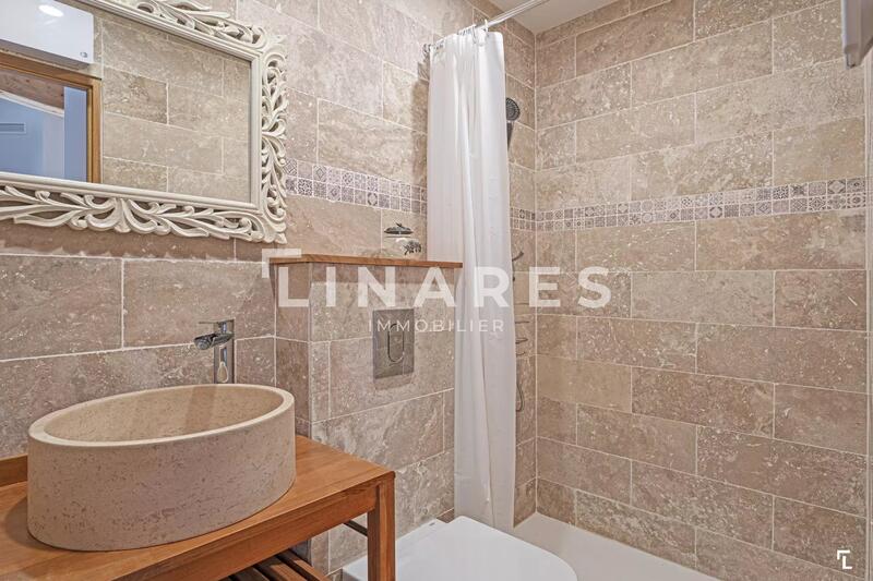 Villa - 220 m² - 7 pièces