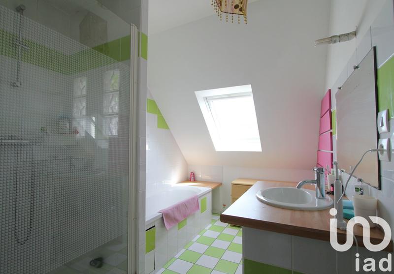 Maison - 137 m² - 5 pièces