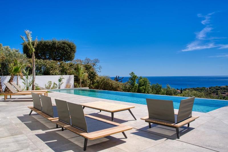 Villa - 287 m² - 7 pièces