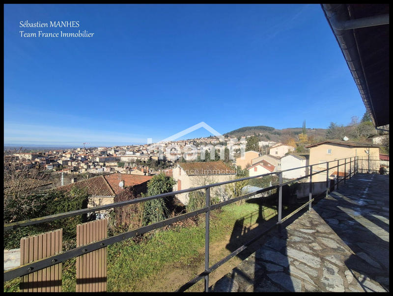 Maison - 95 m² - 5 pièces