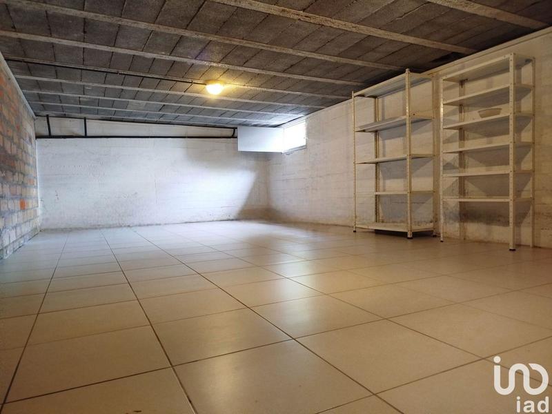 Bureau - 200 m² - 9 pièces