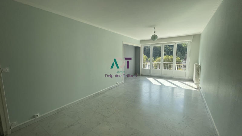 Appartement - 90 m² - 4 pièces