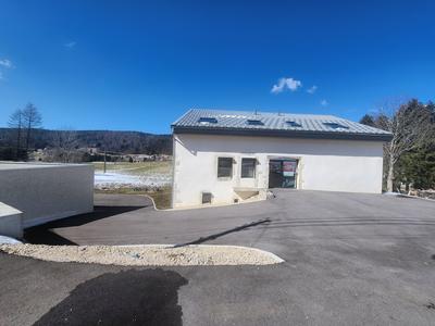 Appartement - 90 m² - 3 pièces