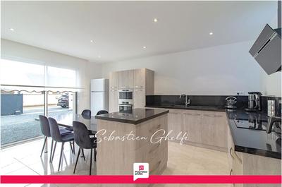 Maison - 148 m² - 7 pièces