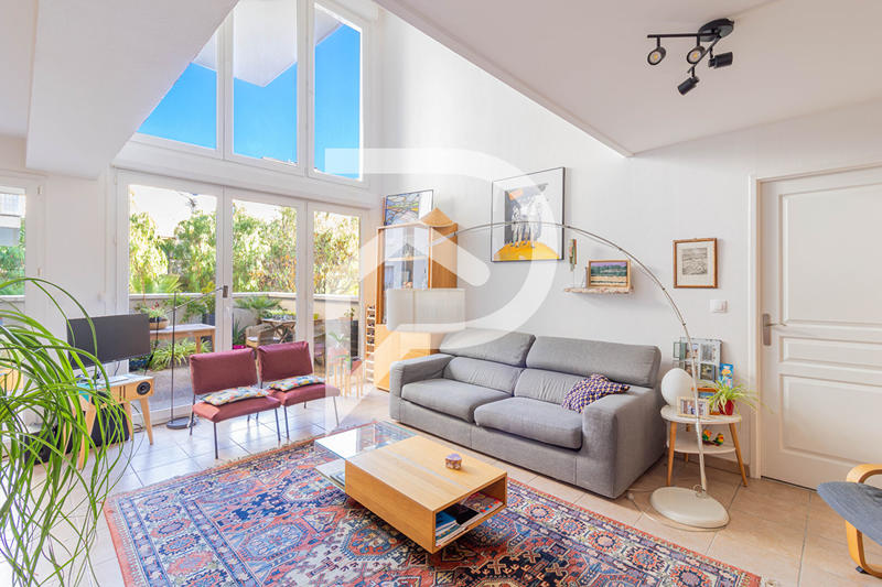 Appartement - 96 m² - 4 pièces