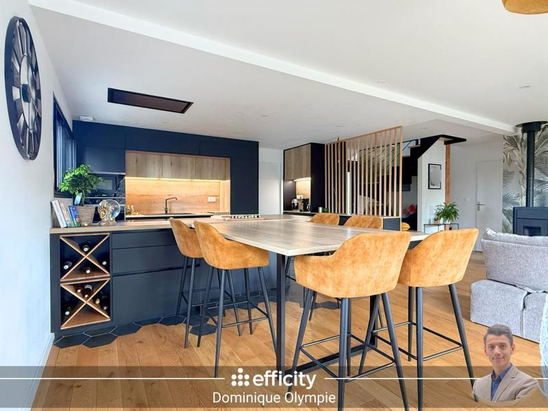 Maison - 127 m² - 6 pièces