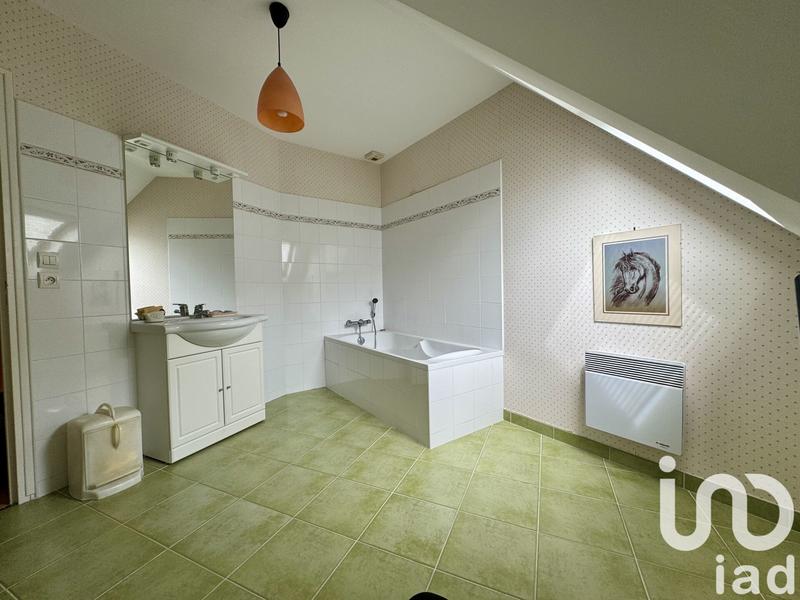 Maison - 210 m² - 7 pièces